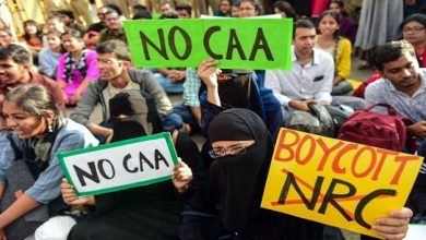 Photo of Four policemen injured in clash with agitators, Anti-CAA fire reached South