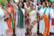 उत्तर प्रदेश आदर्श व्यापार मंडल, लखनऊ महिला इकाई ने रूमी गेट तक निकाला तिरंगा मार्च