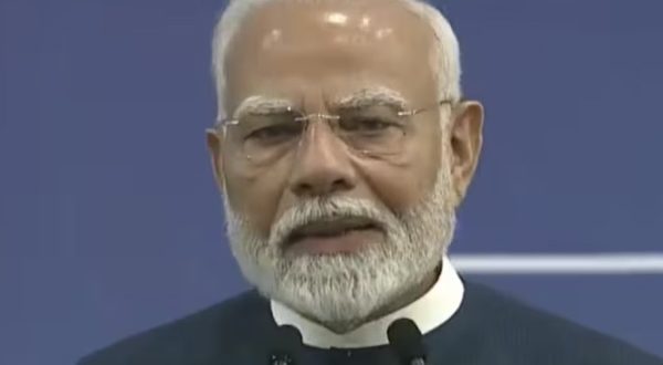 पीएम मोदी इस बार की दिवाली को बताया ऐतिहासिक, कहा- कई पीढ़ियों ने किया इसका इन्तजार