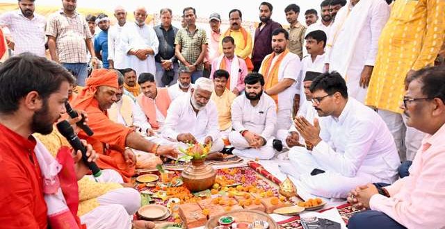 जलशक्ति मंत्री ने 12 परियोजनाओं का शिलान्यास, 7 का लोकार्पण