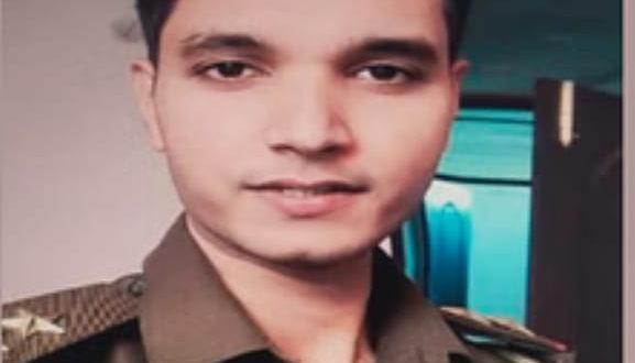 5000 रिश्वत लेते दरोगा को एंटी करप्शन की टीम ने टाटमिल चौराहे पर दबोचा