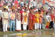 सीएम योगी के जन्मदिन पर वाराणसी में मां गंगा का दुग्धाभिषेक