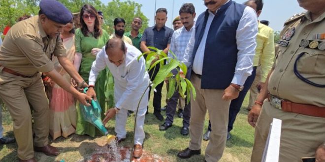 विश्व पर्यावरण दिवस : कारागार मंत्री ने जिला कारागार में किया ओपन जिम का उद्घाटन एवं पौधरोपण