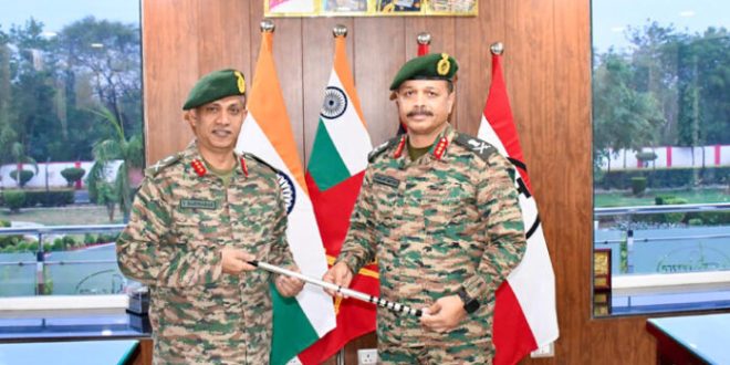 लेफ्टिनेंट जनरल वी हरिहरन ने एक कोर के जनरल ऑफिसर कमांडिंग का पदभार ग्रहण किया