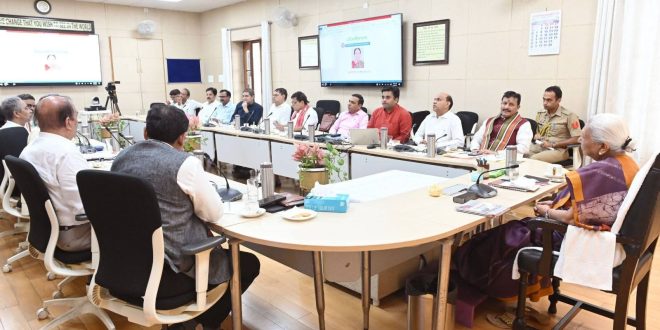 संपूर्णानंद संस्कृत विश्वविद्यालय ने नैक ग्रेडिंग पर राज्यपाल से की भेंट, आभार प्रकट किया