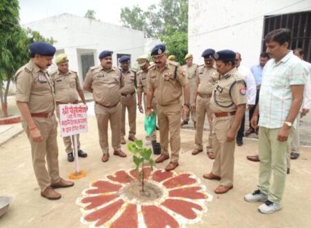 यूपी करागार महानिदेशक पीसी मीना ने किया बाराबंकी कारागार का निरीक्षण