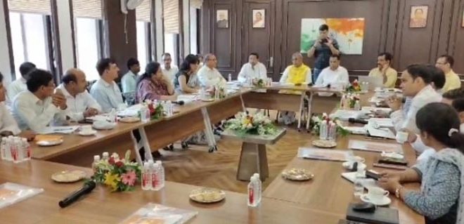 यूपी में दो अक्टूबर से स्कूली बच्चों को छात्रवृत्ति देने का निर्णय : नरेन्द्र कश्यप