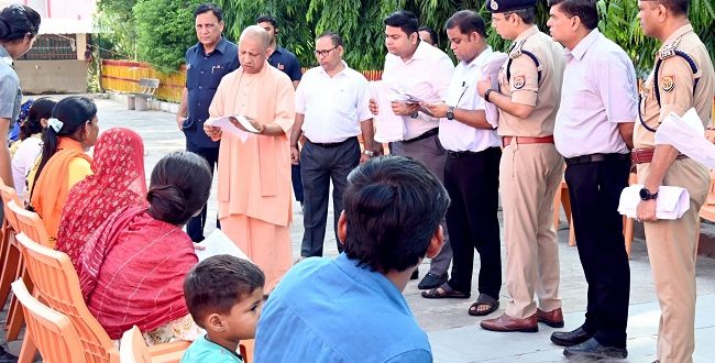 प्रदेश के हर नागरिक की सेवा एवं उनकी सुरक्षा शीर्ष प्राथमिकता : मुख्यमंत्री योगी