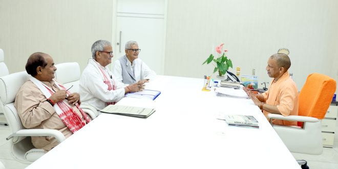 पूर्व सैनिकों के वेतन सुरक्षा पर सभापति राजबहादुर सिंह चन्देल ने मुख्यमंत्री योगी से की मुलाकात