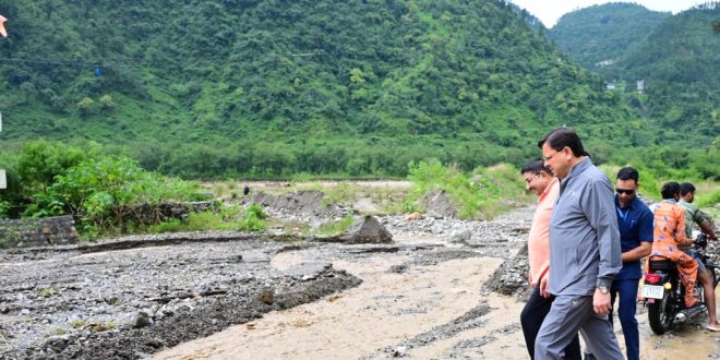 उत्तराखंड में सड़क, बिजली संपर्क बहाल करना सरकार की पहली प्राथमिकता : पुष्कर सिंह धामी