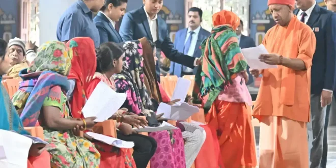 पीड़ितों की सहायता में लापरवाही पर होगी कार्रवाई : CM योगी