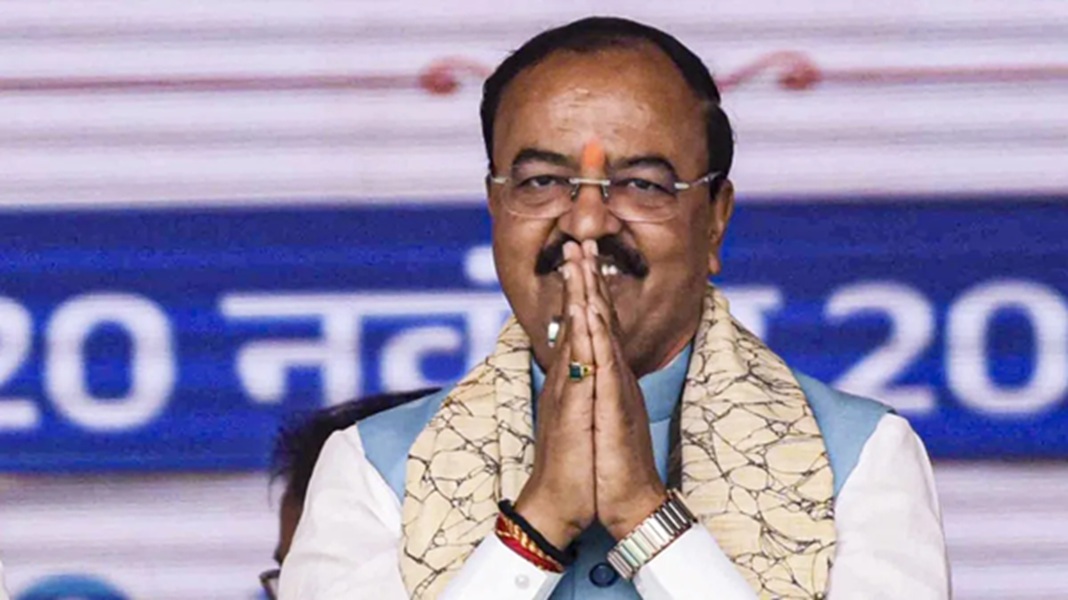 Photo of डिप्टी सीएम मौर्य के घर पहुंचा ‘फर्जी प्रतिनिधि’, दिल्ली प्रदेश अध्यक्ष के नाम पर करता था ठगी; ऐसे पकड़ा गया दशरथ पाल