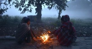 UP weather update, उत्तर प्रदेश मौसम अपडेट, यूपी में कोहरा, UP cold wave, western disturbance in UP, नया पश्चिमी विक्षोभ मौसम, लखनऊ मौसम अपडेट, तराई जिलों में कोहरा अलर्ट, उत्तर प्रदेश में घना कोहरा, UP fog alert, यूपी मौसम विभाग अलर्ट, Kushinagar visibility zero, Bahraich fog, December weather UP, यूपी में सर्दी का प्रकोप, उत्तर प्रदेश मौसम पूर्वानुमान, UP fog news, western disturbance december, UP climate update