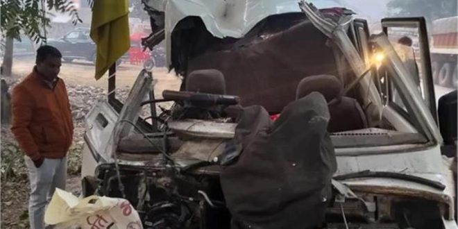 अयोध्या में तीर्थयात्रियों की बोलेरो ट्रॉली से भिड़ी: तड़के 5 बजे हुआ खौफनाक हादसा, 3 की मौत, 11 घायल