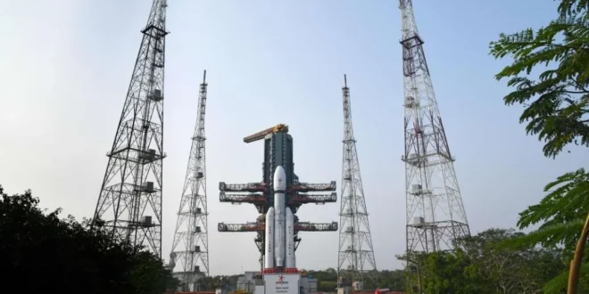 ISRO BlueBird Block-2 Satellite, ब्लूबर्ड ब्लॉक-2 सैटेलाइट लॉन्च, ISRO 101वां मिशन, LVM3 Bahubali Rocket, सैटेलाइट से मोबाइल नेटवर्क, बिना टावर मोबाइल नेटवर्क, AST SpaceMobile, Satellite to Smartphone Technology, Space Communication News, ISRO Latest Launch, 4G 5G Satellite Internet