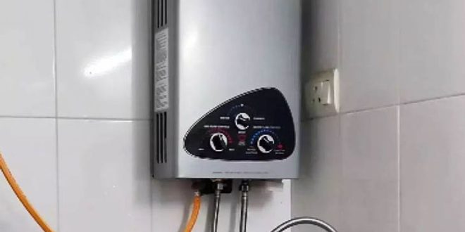 बाथरूम बना मौत का जाल! गीजर से निकली गैस ने ली पति-पत्नी की जान, जानिए कैसे हुआ दर्दनाक हादसा