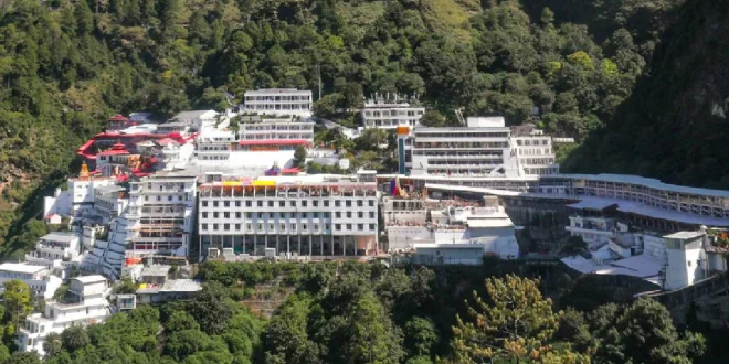 माता वैष्णो देवी यात्रा नियम, Vaishno Devi new rules, RFID travel card Vaishno Devi, कटरा वैष्णो देवी यात्रा, Vaishno Devi yatra time limit, माता वैष्णो देवी दर्शन 2025, Vaishno Devi Shrine Board guidelines, Katra to Vaishno Devi distance, Vaishno Devi security update