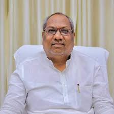 कोडीन कफ सिरप सिंडीकेट से जुड़े लोगों के साथ तस्वीर मामले में सपा प्रमुख स्पष्टीकरण दें: संजय निषाद