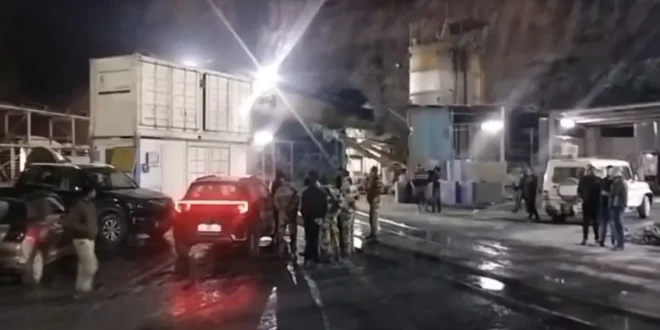 उत्तराखंड के चमोली में बड़ा हादसा, सुरंग के अंदर दो लोको ट्रेनें टकराईं, दुर्घटना में 70 लोग घायल