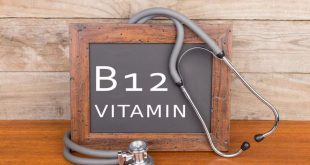 विटामिन B12 की कमी, Vitamin B12 deficiency symptoms, Vitamin B12 ke lakshan, B12 deficiency signs in Hindi, विटामिन बी12 के फायदे, Vitamin B12 sources vegetarian, Vitamin B12 daily requirement, B12 deficiency causes, Vitamin B12 supplements, विटामिन बी12 की कमी के नुकसान