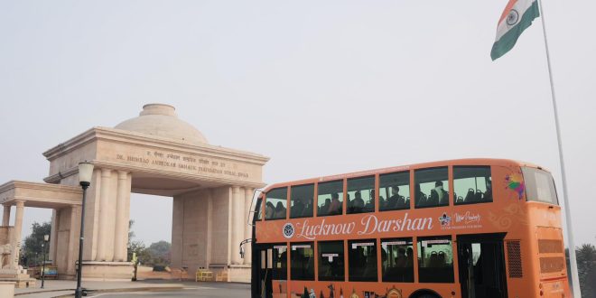 लखनऊ में डबल डेकर ई-बस का उद्घाटन, जयवीर सिंह दिखाएंगे हरी झंडी