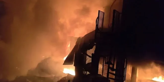 हिमाचल के अर्की में भीषण अग्निकांड, सिलेंडर धमाकों से दहला बाजार, 8 साल के बच्चे की जिंदा जलकर मौत, 9 लापता