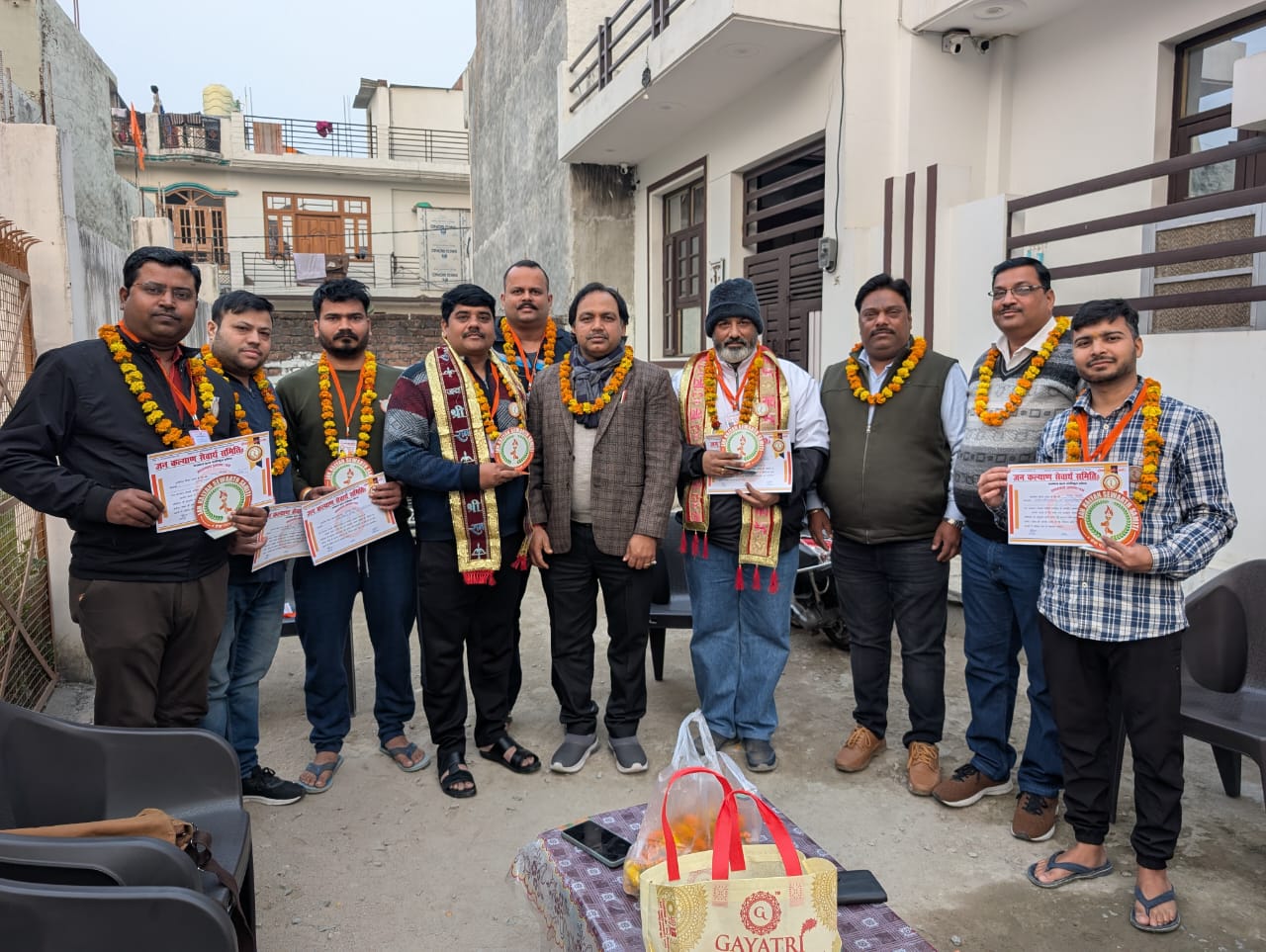 Photo of हैदरगंज तृतीय में नई कार्यकारिणी का गठन,नरेंद्र दुबे बने अध्यक्ष