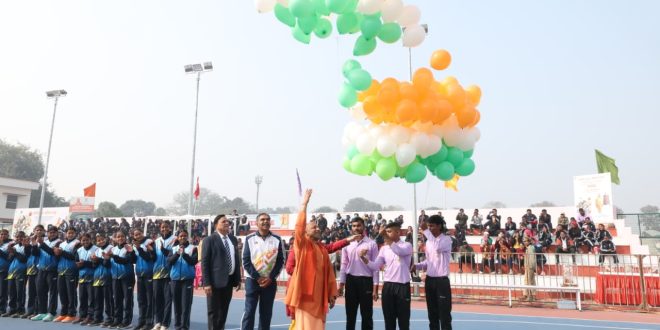 मुख्यमंत्री योगी का आह्वान, किसी एक खेल को गोद लें विश्वविद्यालय-महाविद्यालय