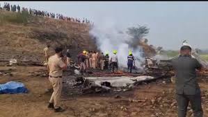 पुणे के बारामती इलाके में विमान दुर्घटना में महाराष्ट्र के उपमुख्यमंत्री अजित पवार, चार अन्य लोगों की मौत