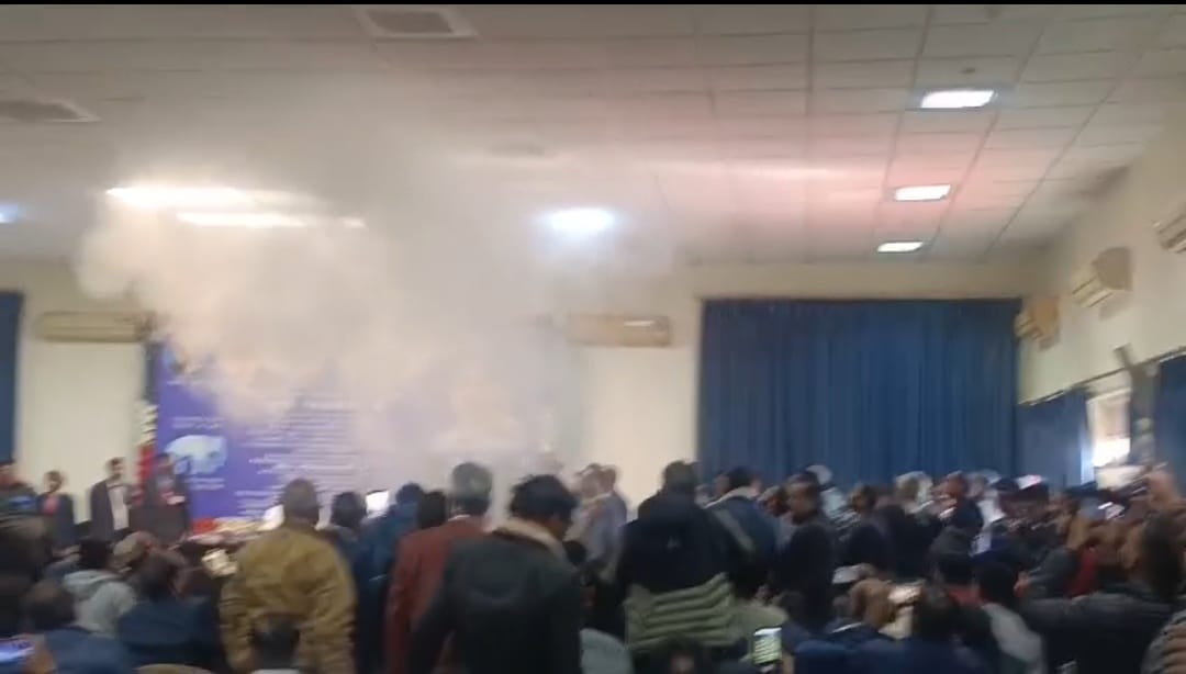 Photo of बड़ी खबर: मायावती की प्रेस कॉन्फ्रेंस में अचानक लगी आग, धुआं उठते ही मचा हड़कंप 