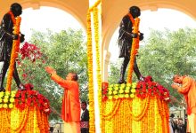 Photo of बापू को शत-शत नमन, सीएम योगी और ब्रजेश पाठक ने जीपीओ पार्क में दी राष्ट्रपिता को पुष्पांजलि