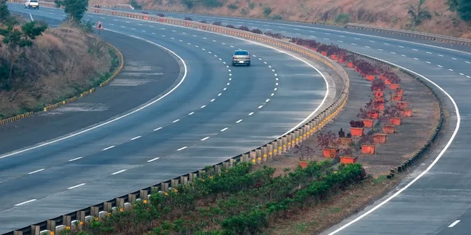 देश का सबसे लंबा गंगा एक्सप्रेसवे बनकर तैयार, मेरठ से प्रयागराज तक कार से यात्रा करने पर टोल कितना देना होगा, कब खुलेगा?