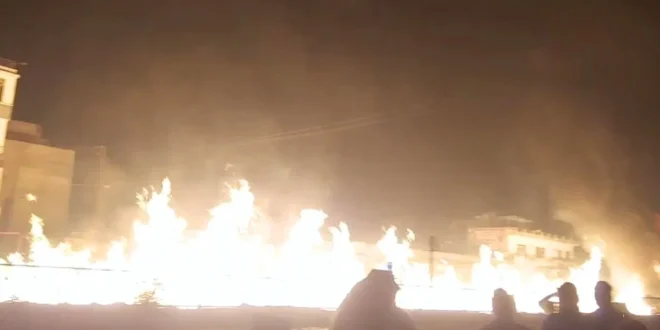 जयपुर-दिल्ली हाईवे पर भीषण हादसा: केमिकल टैंकर-ट्रेलर की टक्कर से मची तबाही, 1 किमी तक फैली आग