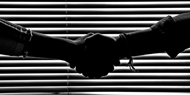 Ghaziabad Murder Case: रिटायर्ड एयरफोर्स कर्मी की हत्या का खुलासा, संपत्ति विवाद में सगे बेटों ने दी थी पिता की सुपारी