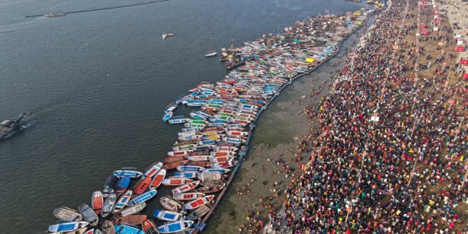 एकादशी पर नौ लाख से अधिक श्रद्धालुओं ने संगम में लगाई आस्था की डुबकी