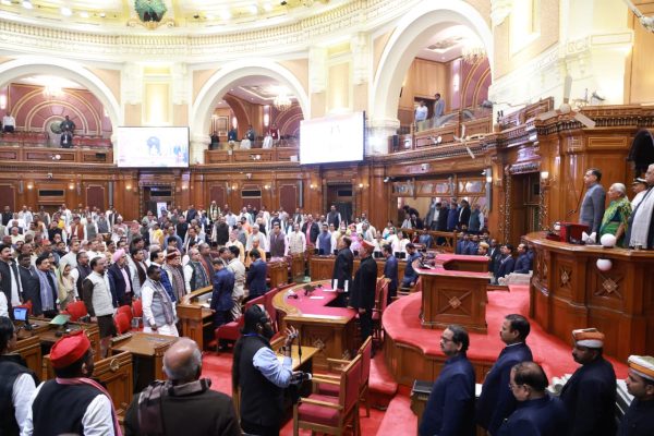 यूपी बजट सत्र