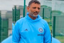 Photo of कोच सितांशु कोटक का बड़ा बयान…अभिषेक और तिलक की फॉर्म चिंता का विषय नहीं, संजू के नाम पर होगा विचार