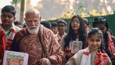 Photo of PM मोदी ने छात्रों से कहा- सिर्फ अंकों पर नहीं, जीवन को बेहतर बनाने पर भी ध्यान दें