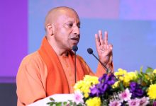 Photo of बेटियां अब नहीं रहेंगी किसी पर निर्भर, जन्म से स्नातक तक सरकार देगी पढ़ाई का पूरा ‘पैकेज’: मुख्यमंत्री योगी