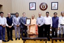 Photo of नोएडा एयरपोर्ट को मिला एयरोड्रम लाइसेंस….सीएम योगी से मिला प्रतिनिधिमंडल