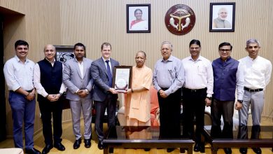 Photo of नोएडा एयरपोर्ट को मिला एयरोड्रम लाइसेंस….सीएम योगी से मिला प्रतिनिधिमंडल