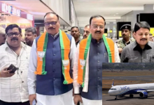 Photo of तकनीकी खराबी की वजह से एक घंटे तक विमान में फंसे रहे यूपी के दोनों डिप्टी सीएम