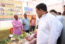 Photo of नगर विकास एवं ऊर्जा मंत्री ए के शर्मा ने मऊ में निस्ट किसान मेला 2026 का  किया उद्घाटन, बोले- किसान भाई अब वैज्ञानिक खेती अपनाये