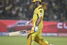 Photo of धोनी की चोट से सीएसके को लगा बड़ा झटका, शुरुआती मैचों से रहेंगे बाहर