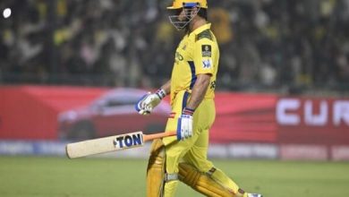 Photo of धोनी की चोट से सीएसके को लगा बड़ा झटका, शुरुआती मैचों से रहेंगे बाहर