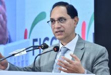 Photo of खुदरा निवेशकों के हितों की रक्षा, निवेशक धोखाधड़ी रोकने को निगरानी बढ़ा रहा सेबी: पांडेय