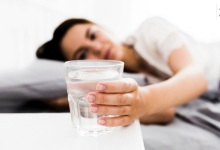 Photo of क्या आप भी प्यास लगने पर ही पानी पीते हैं? सावधान! यह इमरजेंसी संकेत है