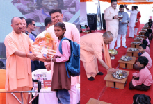 Photo of सीएम योगी ने बच्चों को परोसा मिड-डे मील, बोले- रोज स्कूल आना और मन लगाकर पढ़ना