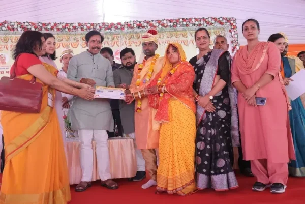 187 labourer daughters turn yellow in Lucknow