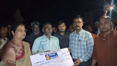 Photo of सीतापुर अग्निकांड का सीएम योगी ने लिया संज्ञान, परिजनों को दी 4-4 लाख रुपये की आर्थिक सहायता